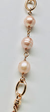 Load image into Gallery viewer, Fabulous Find Beautiful Honora Freshwater Pearl Necklace
