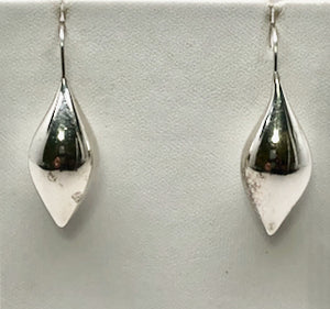 Fabulous Find Sterling Silver Teardrop Earrings by Michael Dawkins