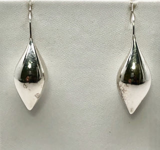 Fabulous Find Sterling Silver Teardrop Earrings by Michael Dawkins